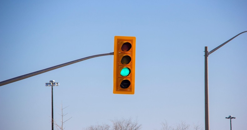 Green traffic light 