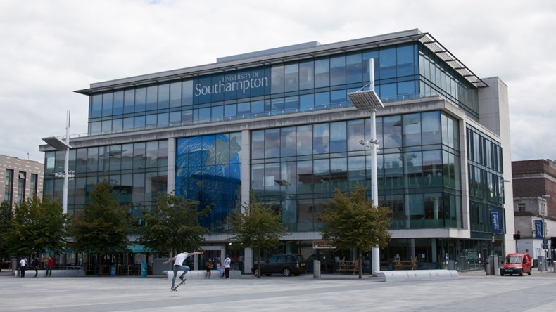 Picture of the University of Southampton building